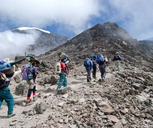 10天乞力马扎罗山北部环线：终极风景徒步